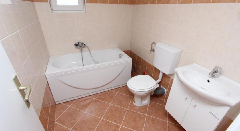 Rooms And Apartments Sally Ровин Стая снимка